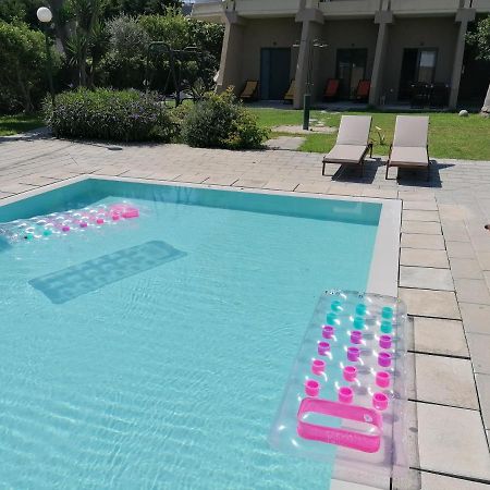 Endless Summer Pool Flat 익시아 외부 사진