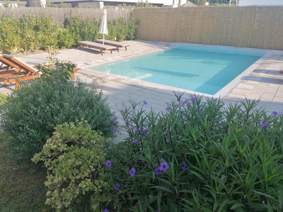 Endless Summer Pool Flat 익시아 외부 사진